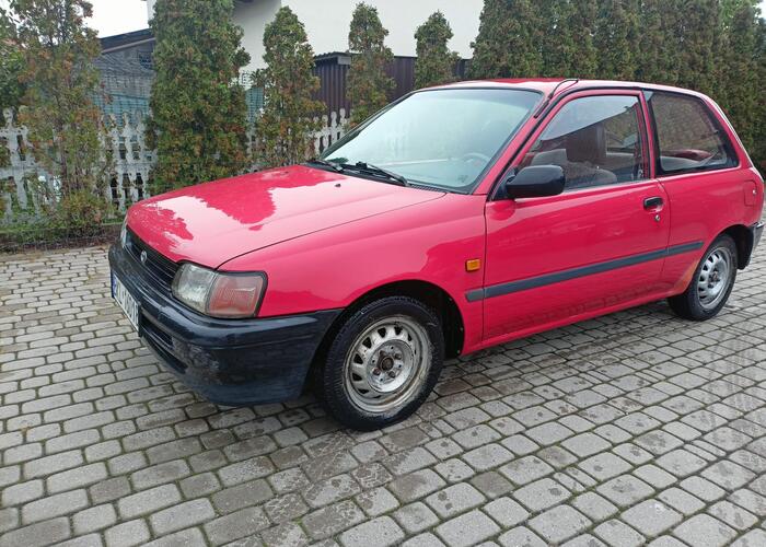 Grajewo ogłoszenia: Sprzedam Toyotę Starlet z silnikiem 1,3 benzyna. Auto z 1990 roku....