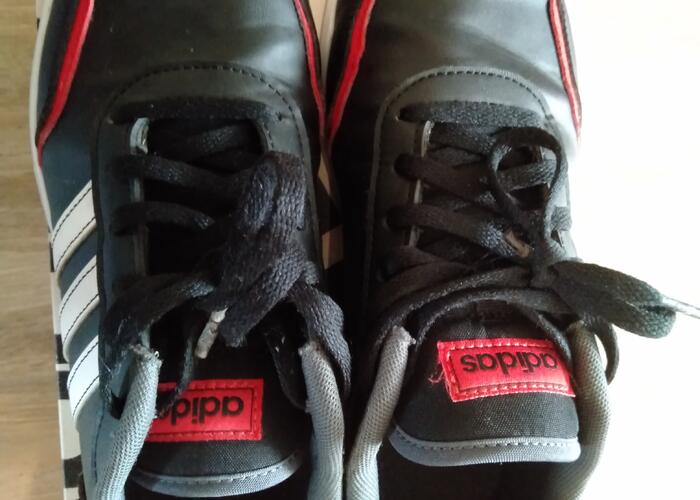 Grajewo ogłoszenia: Sprzedam  buty chłopięce Adidas. Używane tylko przez miesiąc....