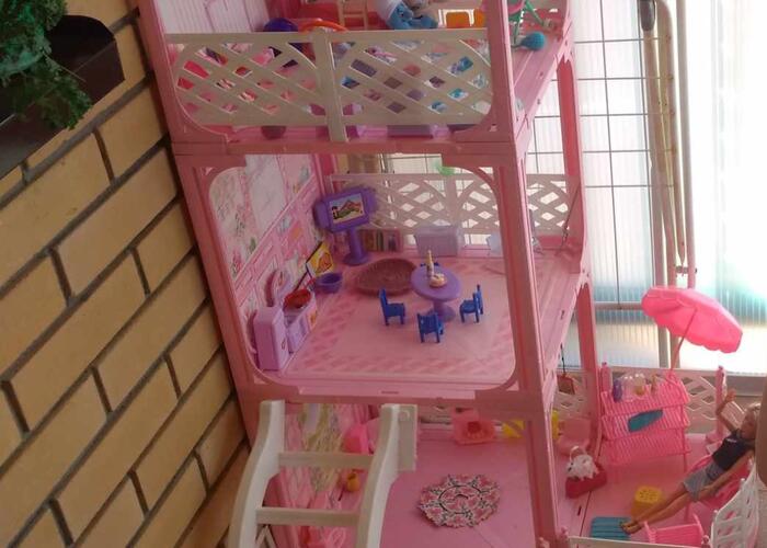 Grajewo ogłoszenia: Oddam nie drogo mebelki do nich duży domek barbie rozłożony,...