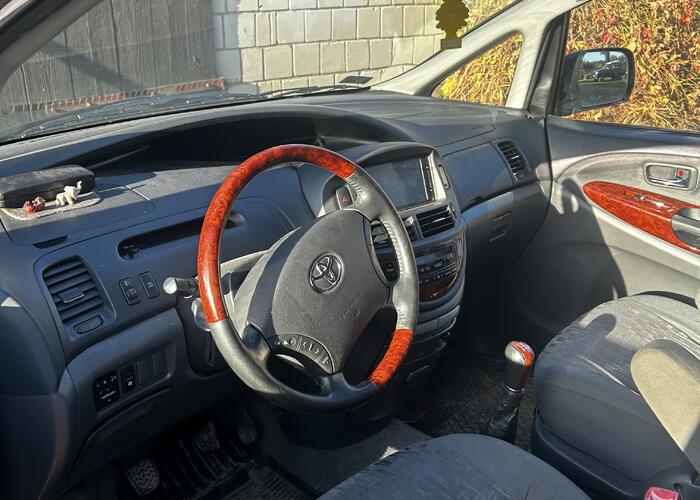Grajewo ogłoszenia: sprzedam toyotę previa 2004 rok 
2.0 diesel